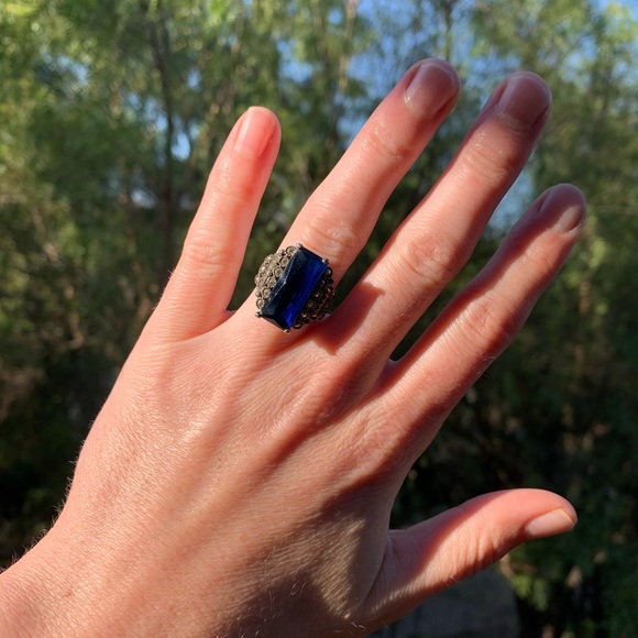 Blue Stone Studded Ring - 6.5 - Picture 6 of 7